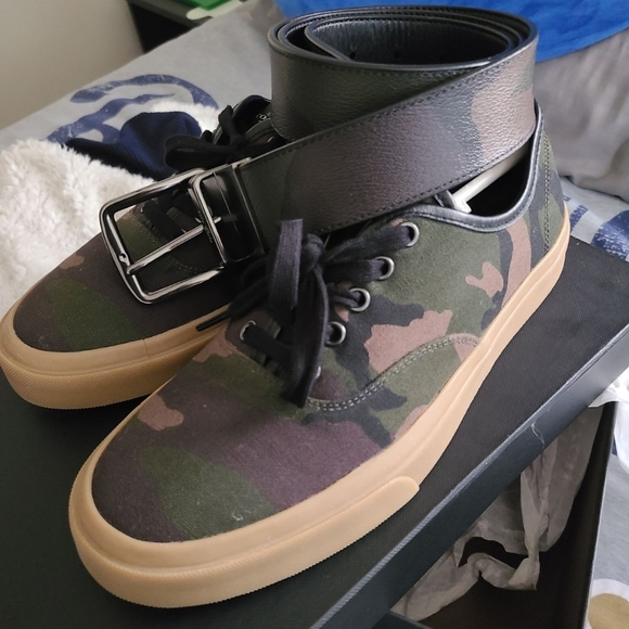 Coach shose with matching belt - Picture 2 of 2